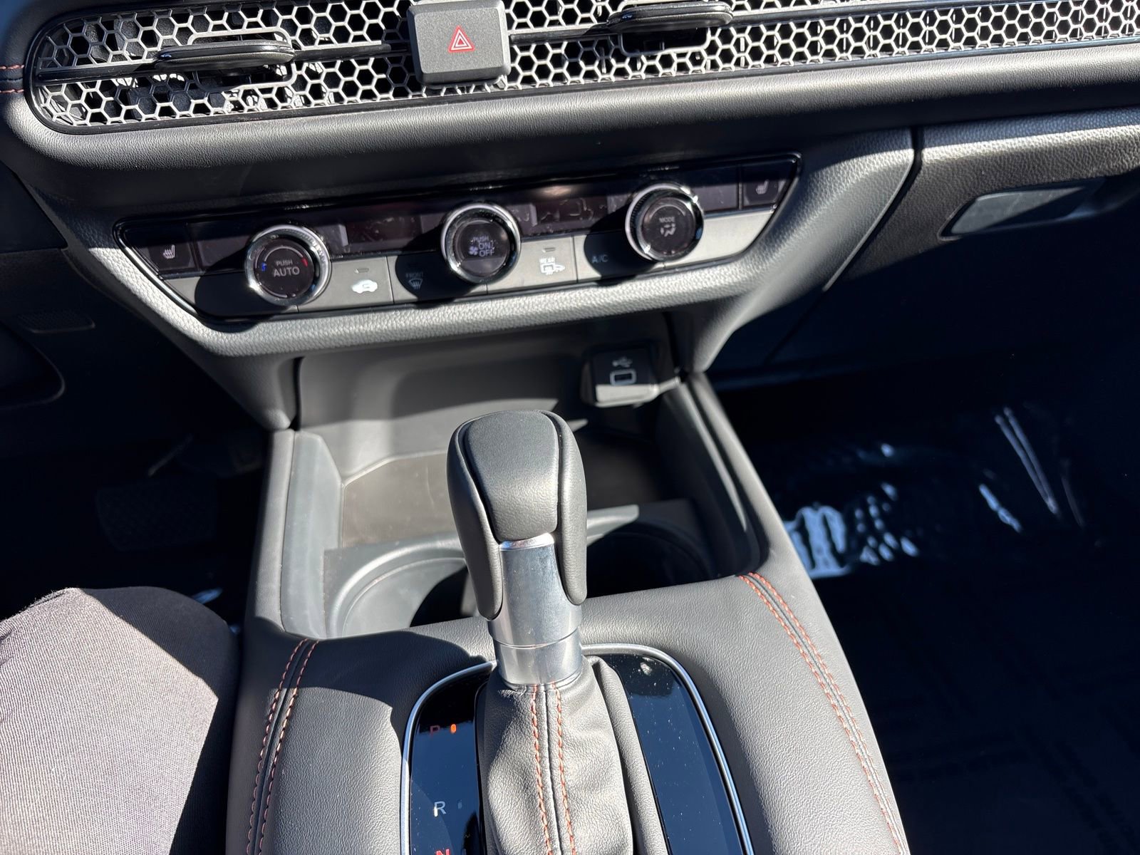 Used 2025 Honda HR-V Sport image 18