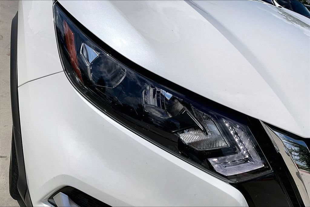 Used 2022 Nissan Rogue Sport SL AWD/4WD image 34