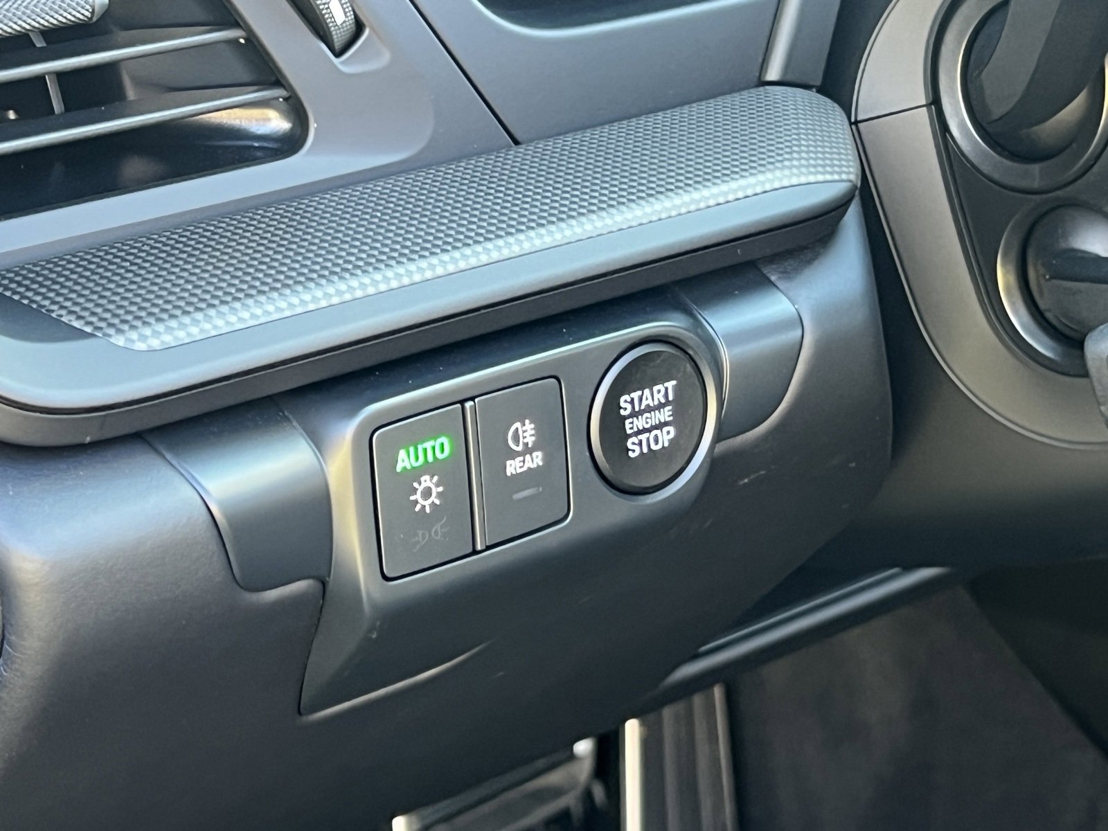 Certified 2025 Porsche 911 Targa 4 GTS image 30