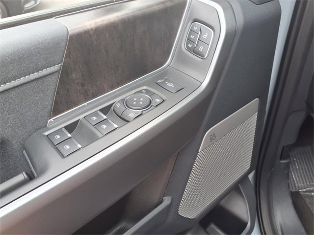 New 2025 Ford F250 Lariat w/ Lariat Ultimate Package image 11