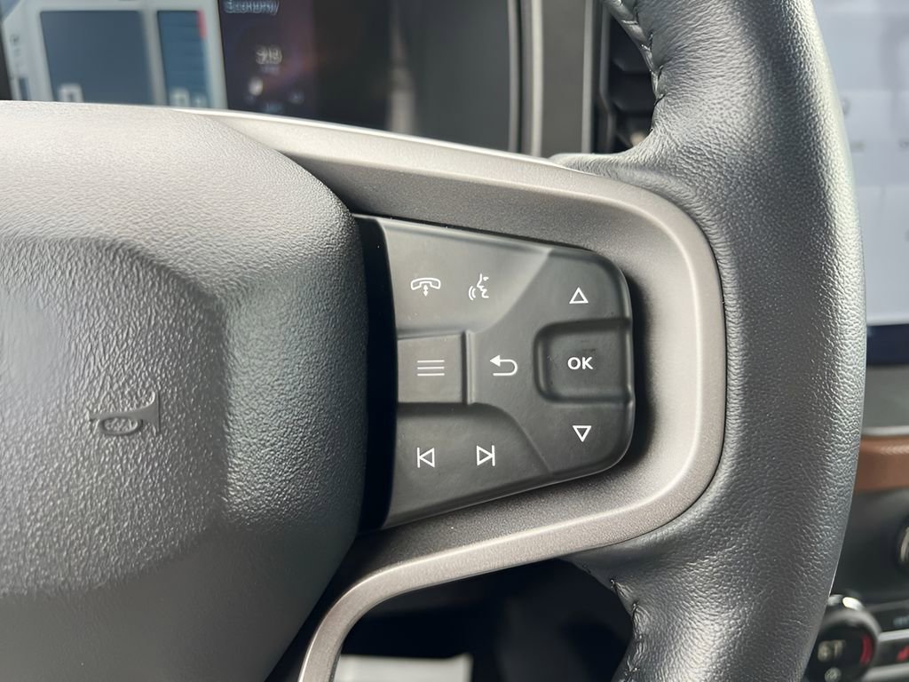 Used 2024 Ford Bronco Outer Banks image 16