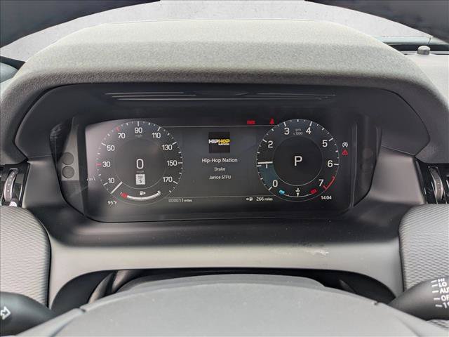 New 2026 Land Rover Discovery Sport Landmark AWD/4WD image 11