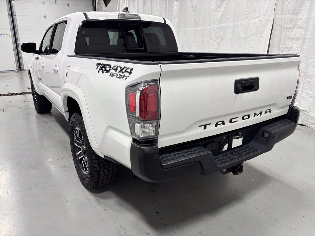 Used 2021 Toyota Tacoma TRD Sport w/ Technology Package AWD/4WD image 5