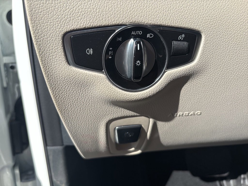 Used 2017 Mercedes-Benz E 300 image 41