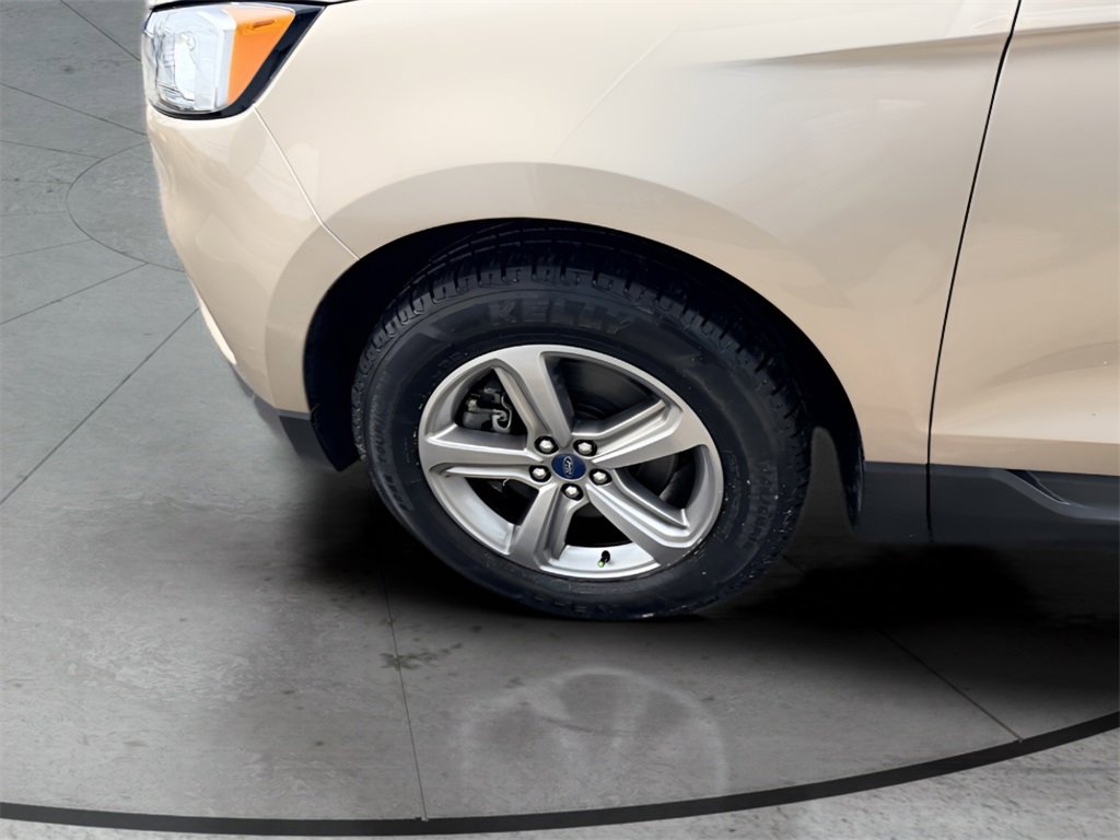 Used 2020 Ford Edge SEL w/ Convenience Package image 10