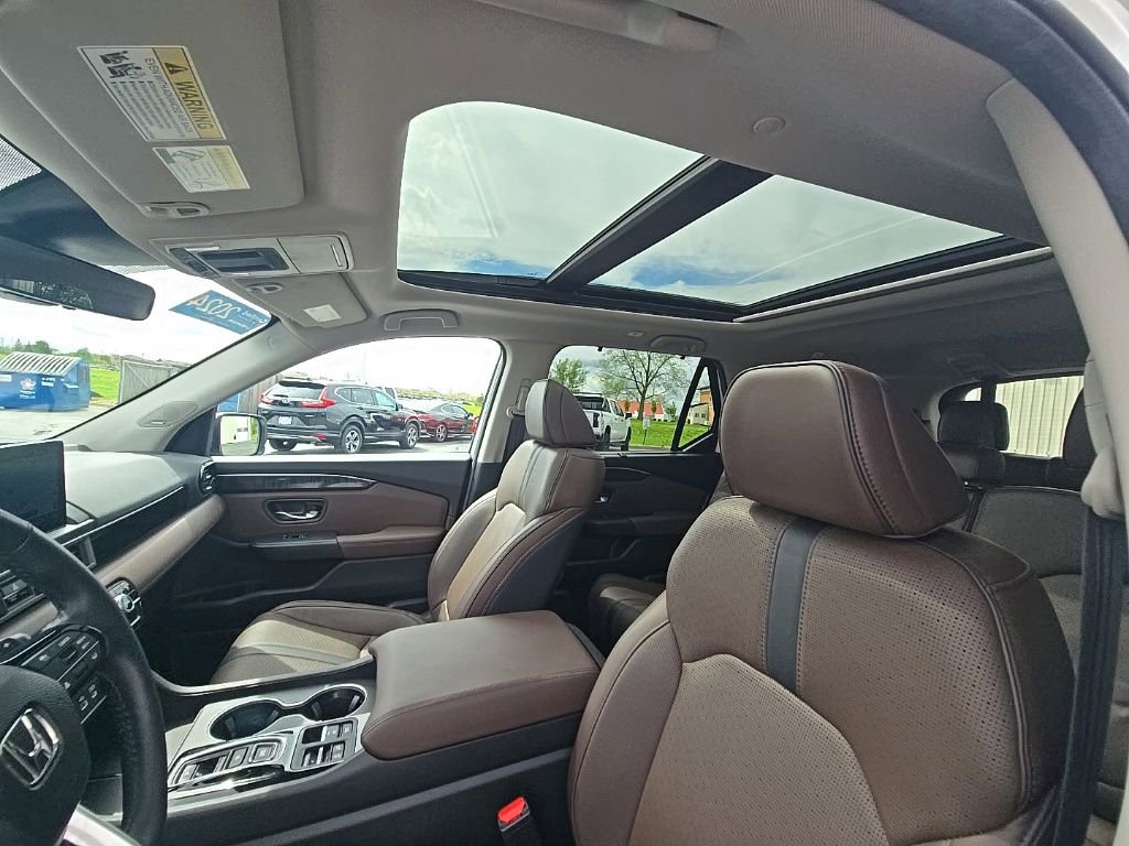Certified 2024 Honda Pilot Elite image 15