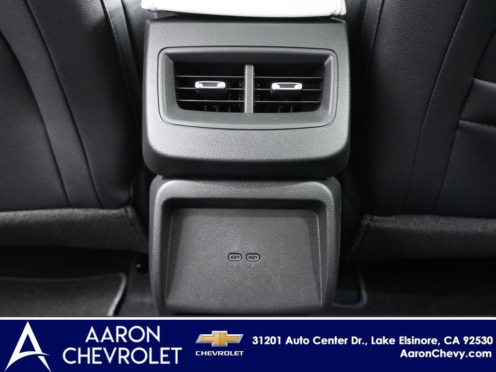 New 2026 Chevrolet Equinox EV LT image 11