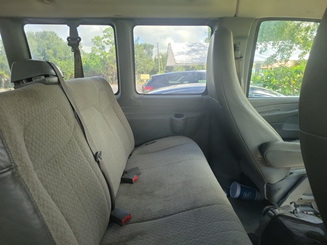 Used 2015 Chevrolet Express 3500 LT w/ LT Preferred Equipment Group RWD image 4