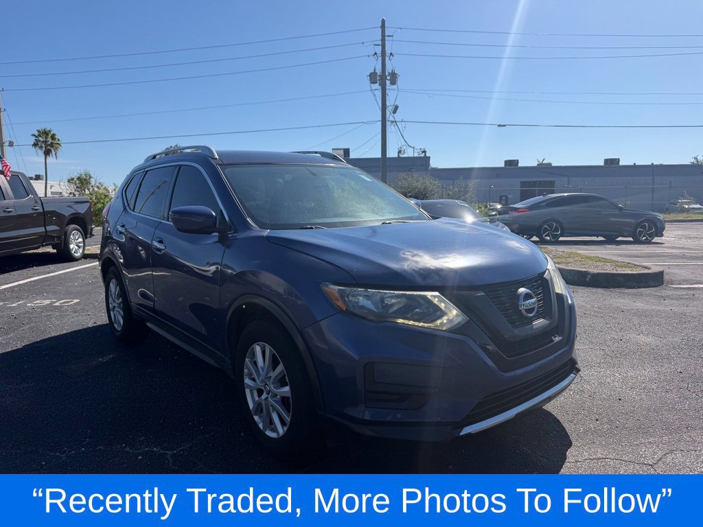 Used 2018 Nissan Rogue SV FWD image 1