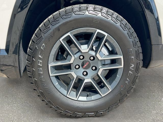 New 2026 GMC Terrain AT4 w/ Convenience Package III AWD/4WD image 19