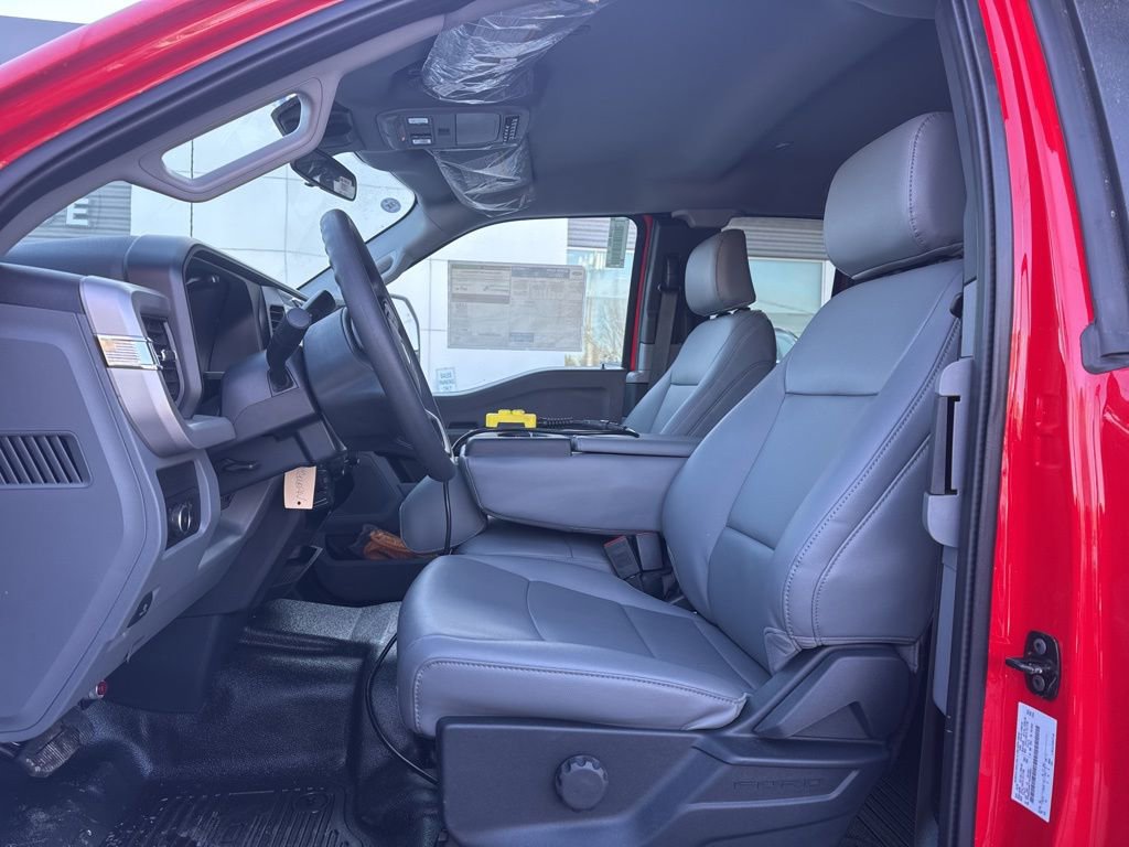 New 2026 Ford F350 XL w/ XL Chrome Package image 9