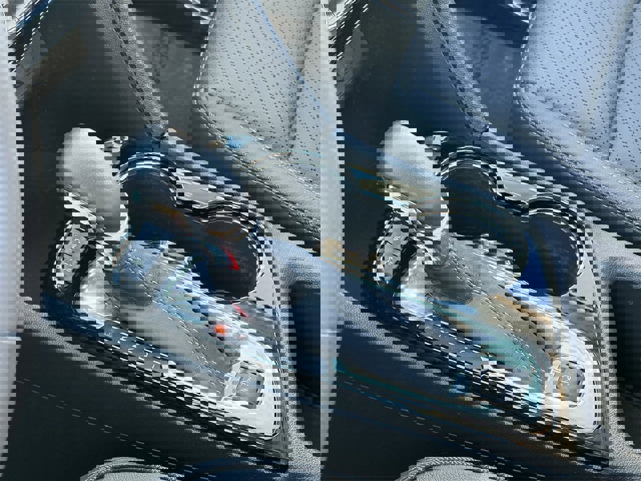 Used 2020 Buick Encore GX Essence w/ Experience Buick Package image 29