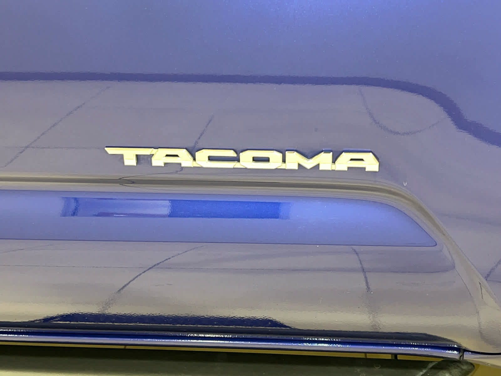 Used 2023 Toyota Tacoma TRD Off-Road w/ TRD Premium Off Road Package AWD/4WD image 7