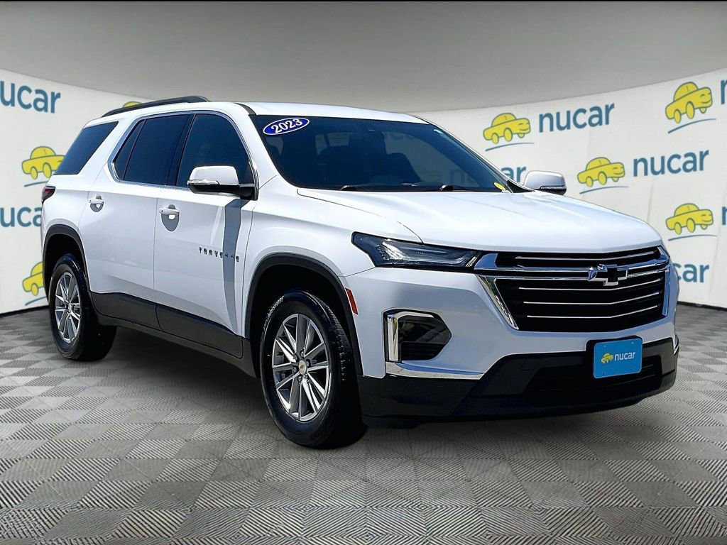 Used 2023 Chevrolet Traverse LT w/ LPO, Floor Liner Package AWD/4WD image 1