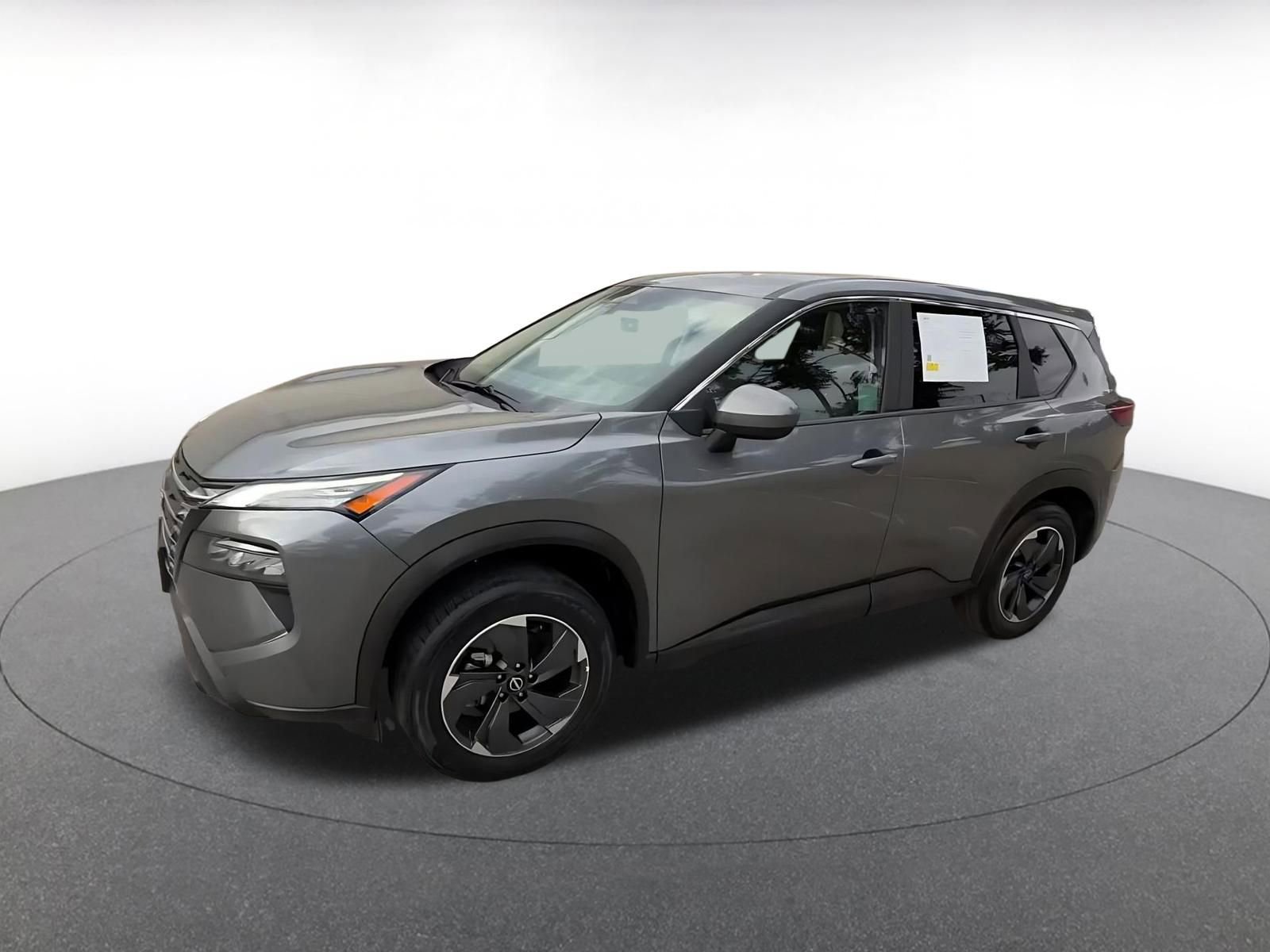 Used 2025 Nissan Rogue SV FWD image 8