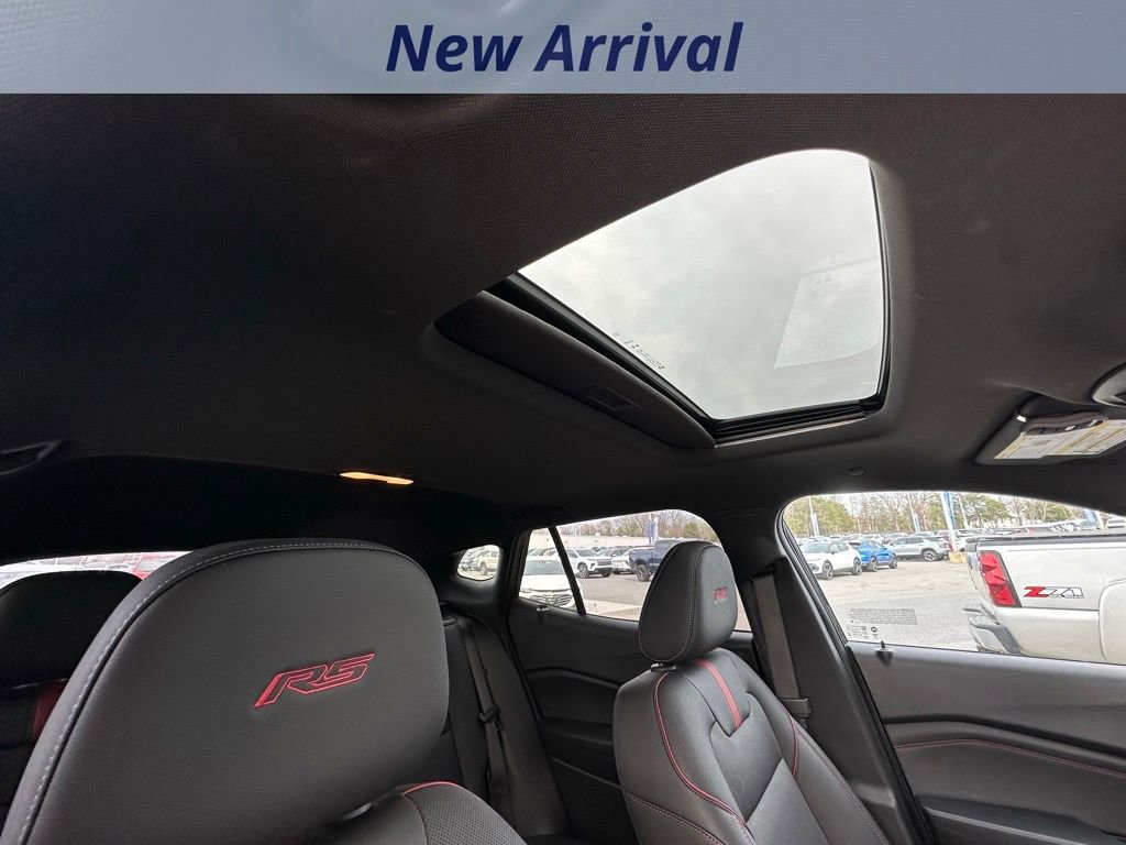 Used 2024 Chevrolet Trax RS w/ Sunroof Package image 6