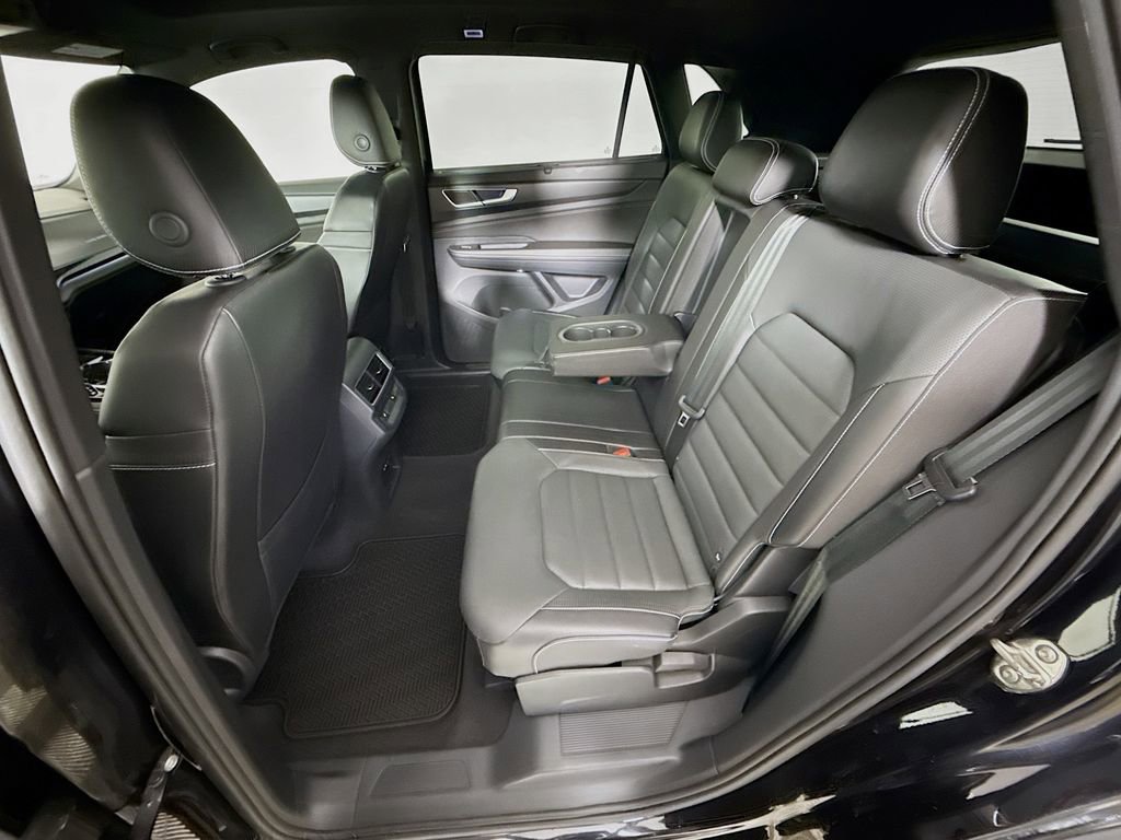 Used 2024 Volkswagen Atlas Cross Sport SEL R-Line image 26