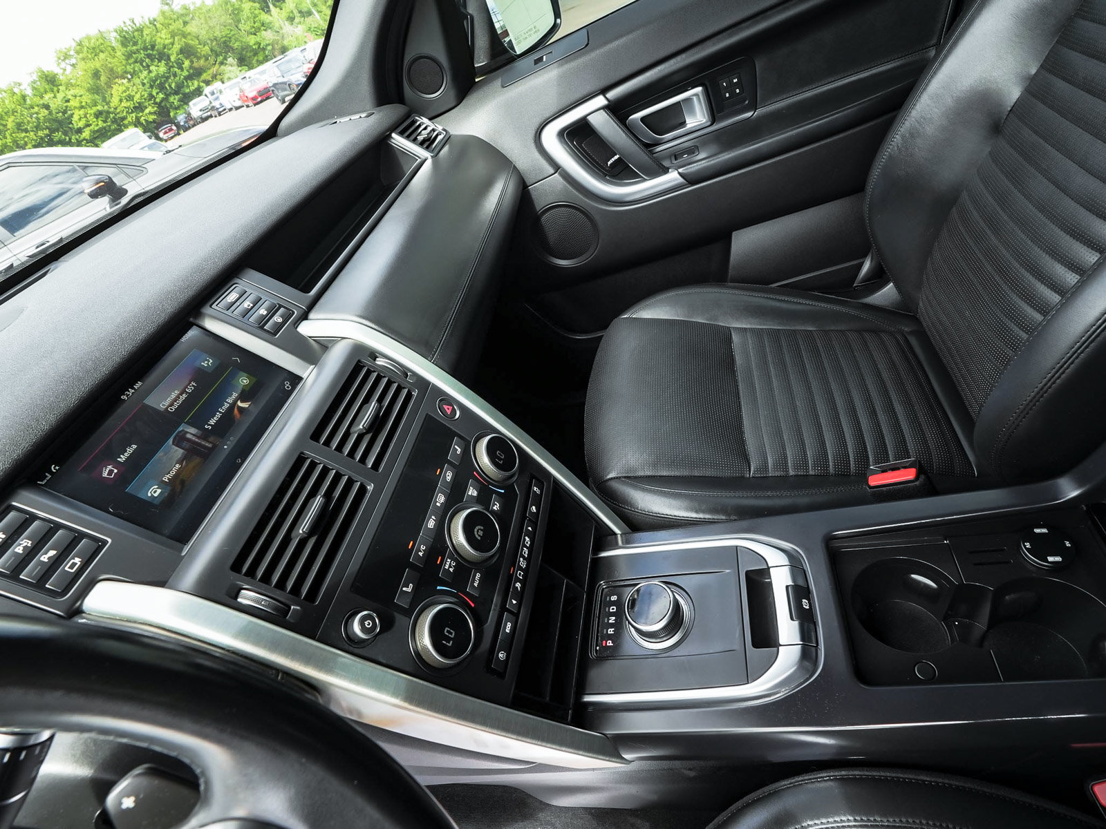 Used 2019 Land Rover Discovery Sport HSE Luxury AWD/4WD image 29