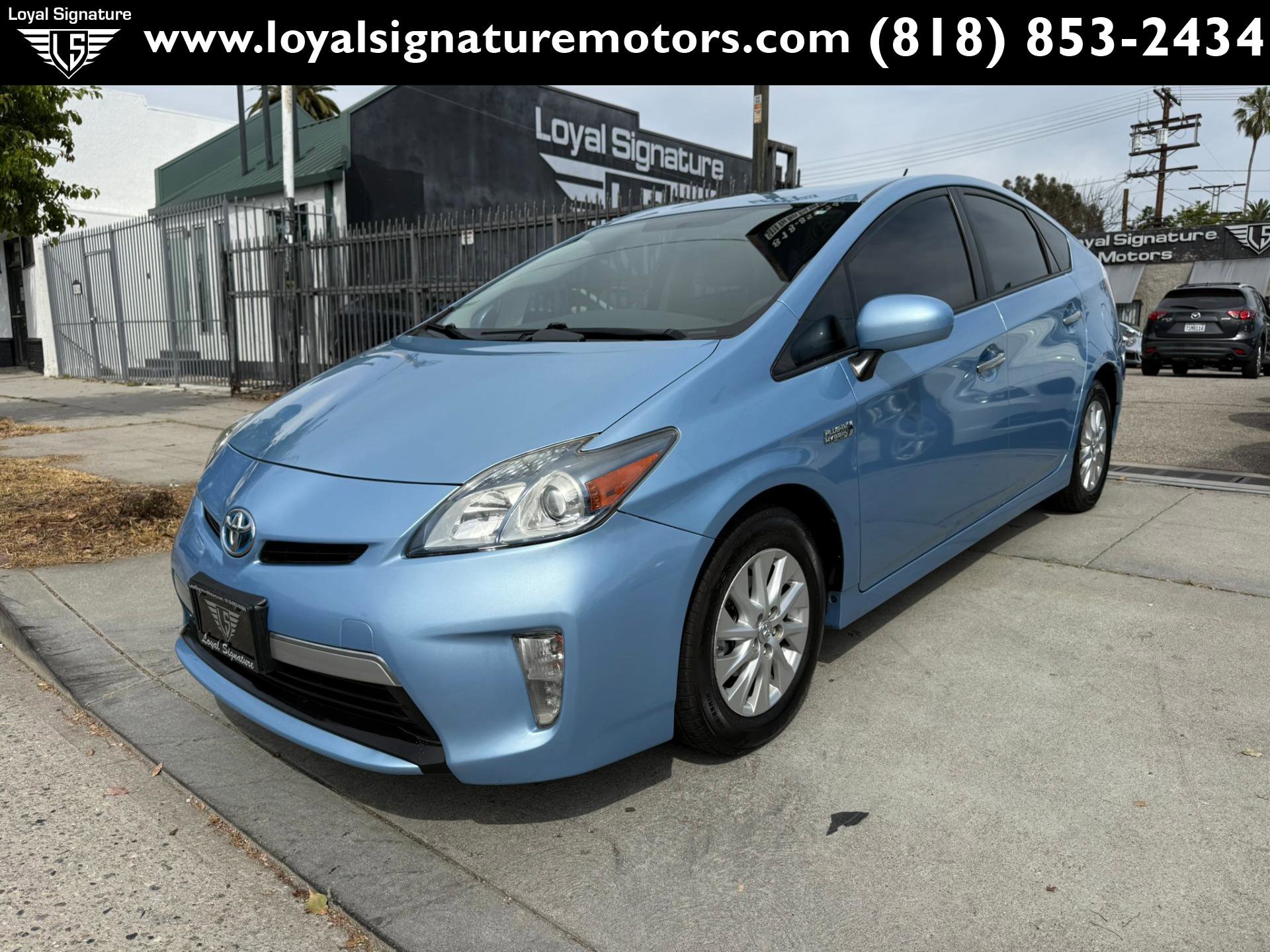 Used 2015 Toyota Prius Prime Plug-In Hybrid image 3