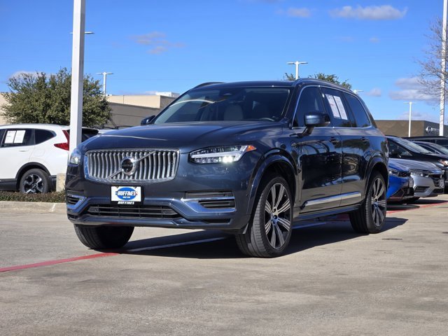 Used 2025 Volvo XC90 T8 Ultra w/ Protection Package Premier image 3
