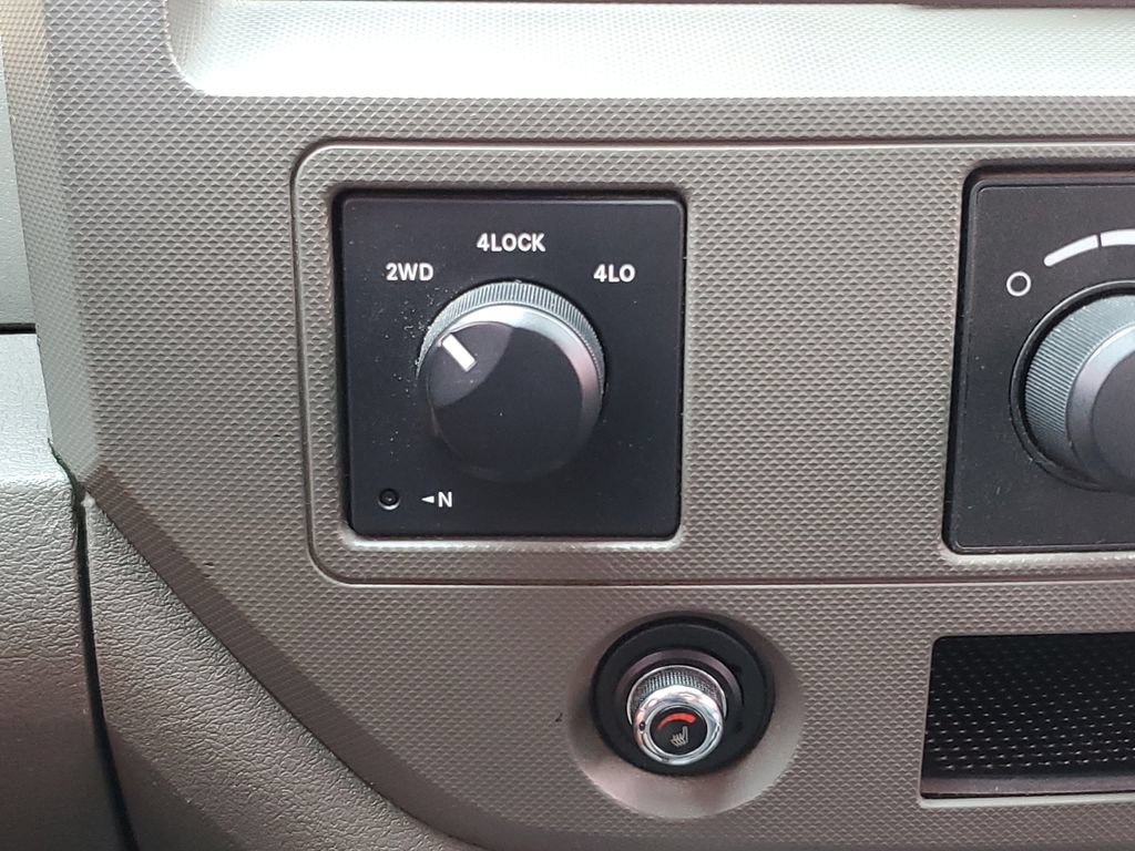 Used 2006 Dodge Ram 2500 Truck SLT AWD/4WD image 27