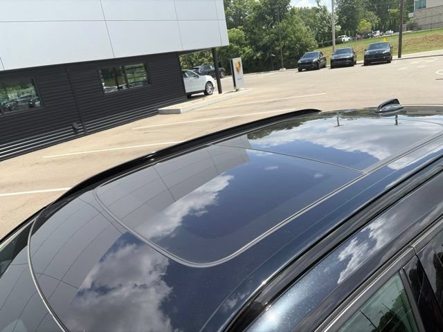 Used 2024 Volvo XC40 Recharge Plus w/ Protection Package Premier AWD/4WD image 8