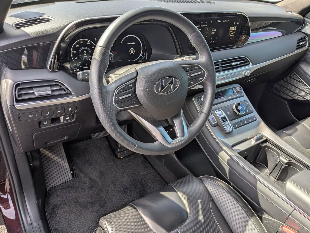 Used 2022 Hyundai Palisade Calligraphy w/ Winter Package image 10