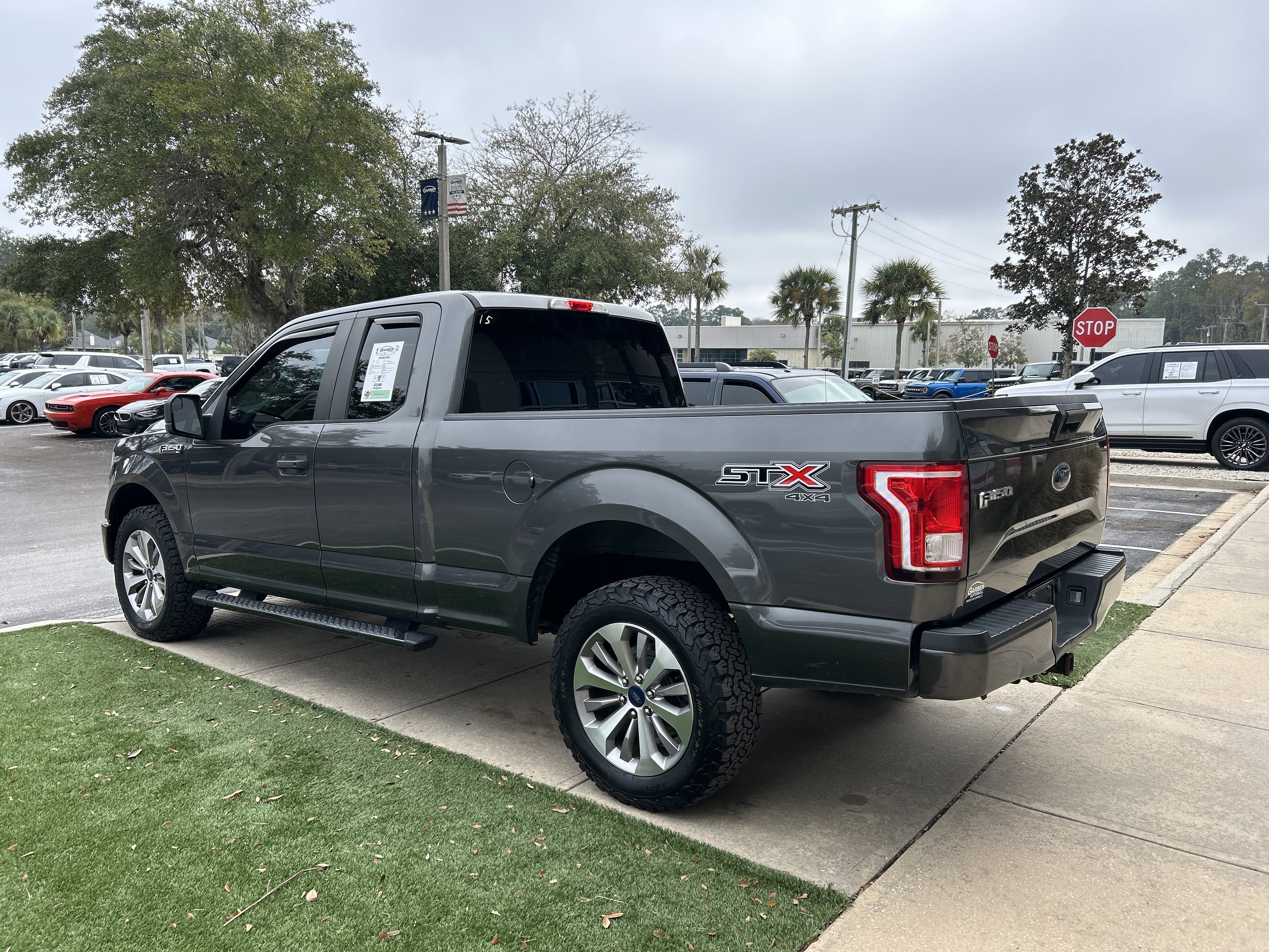 Used 2017 Ford F150 XL w/ Equipment Group 101A Mid image 5