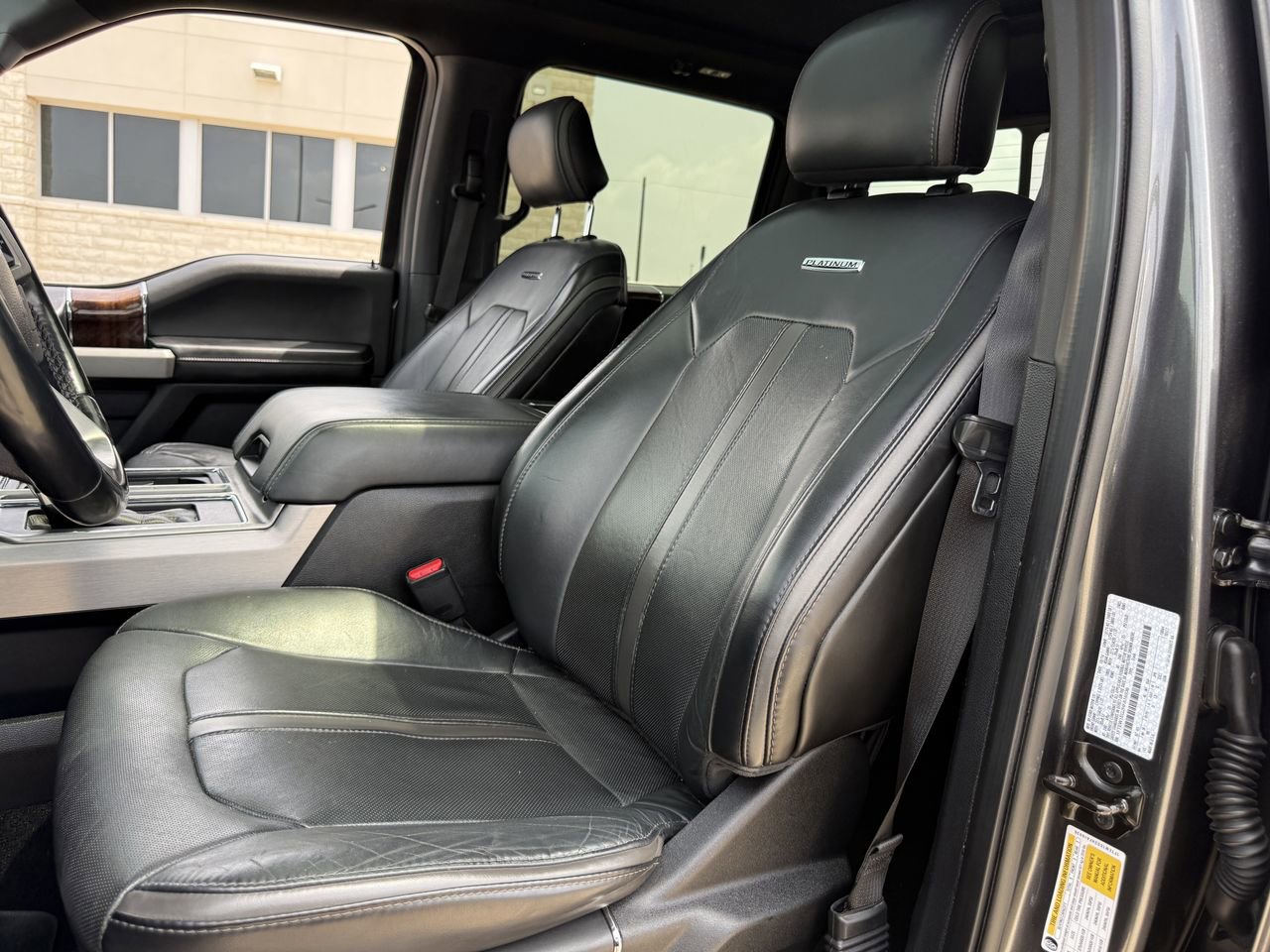 Used 2017 Ford F150 Platinum AWD/4WD image 28