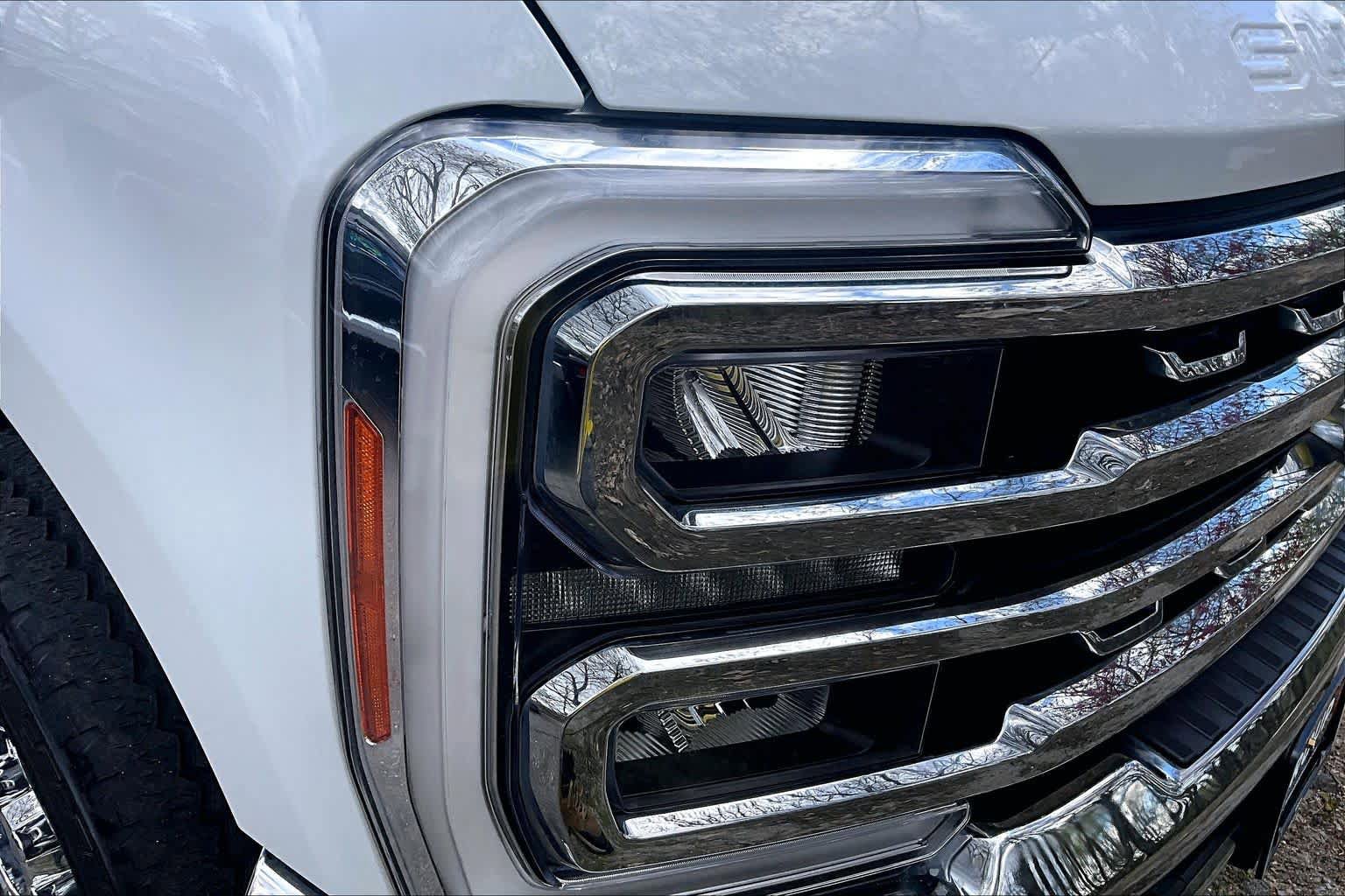Used 2023 Ford F250 Lariat w/ Lariat Ultimate Package AWD/4WD image 26