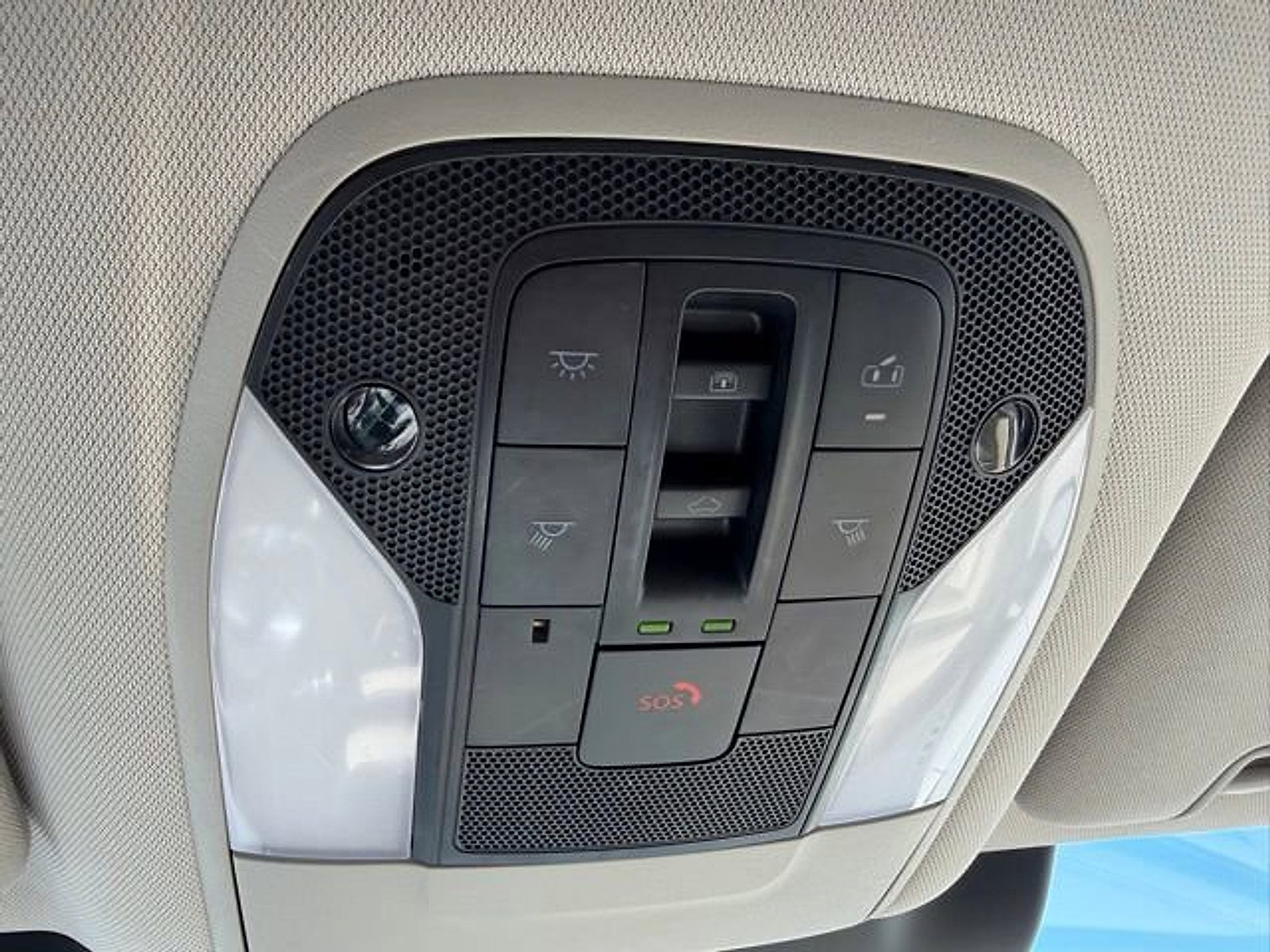 Certified 2023 INFINITI QX60 Luxe w/ Cargo Package AWD/4WD image 16