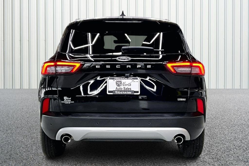Used 2025 Ford Escape SE w/ PHEV Premium Package image 5