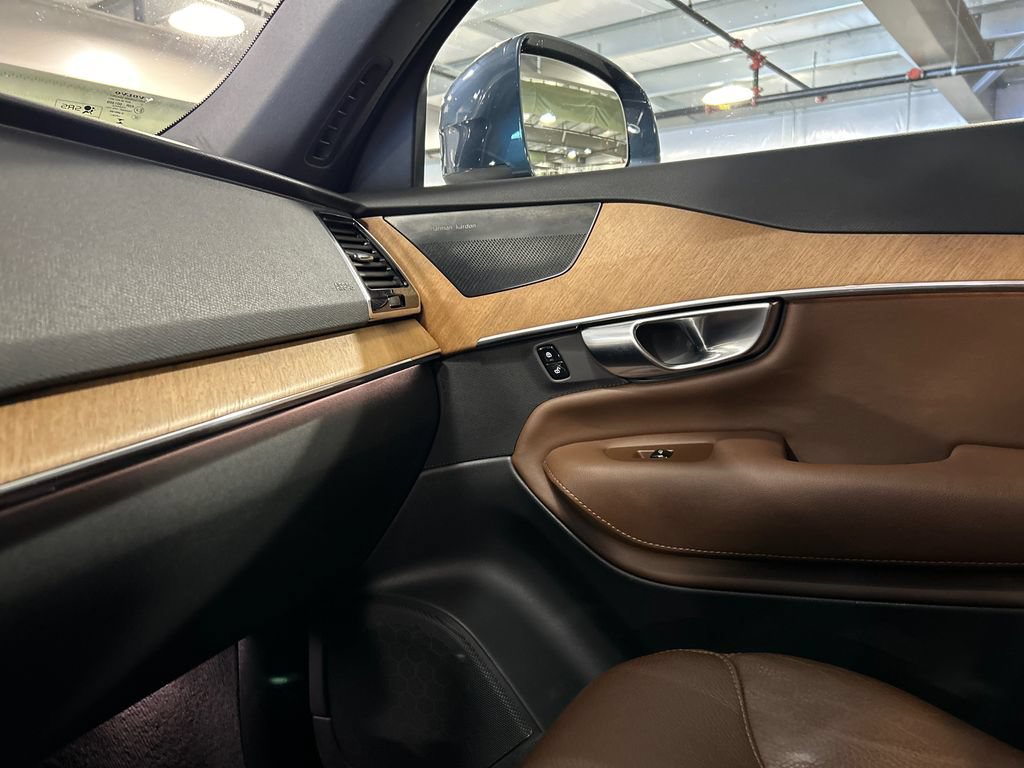 Certified 2023 Volvo XC90 T8 Plus w/ Protection Package AWD/4WD image 20