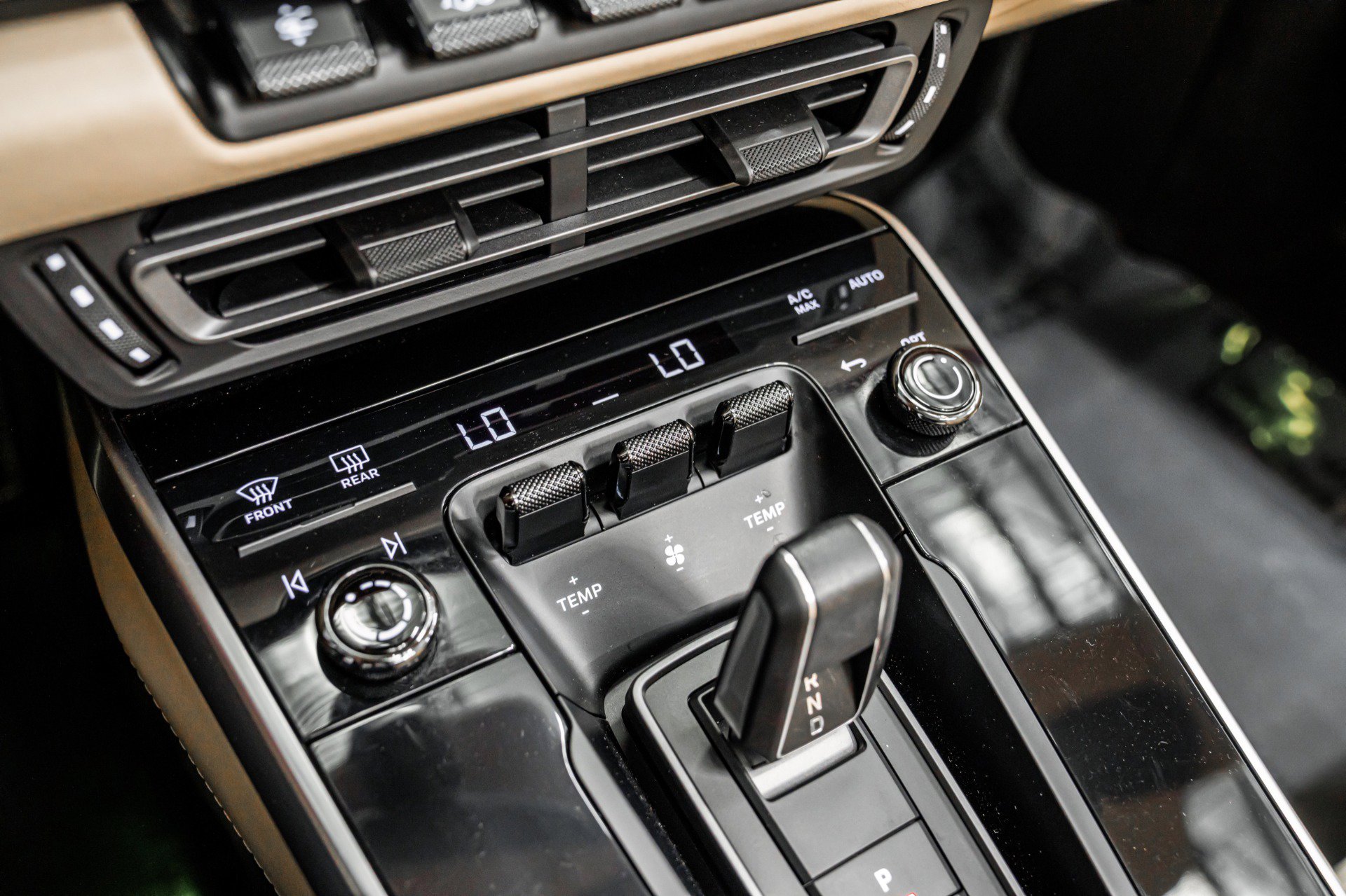 Used 2021 Porsche 911 Targa 4S Heritage Design image 29