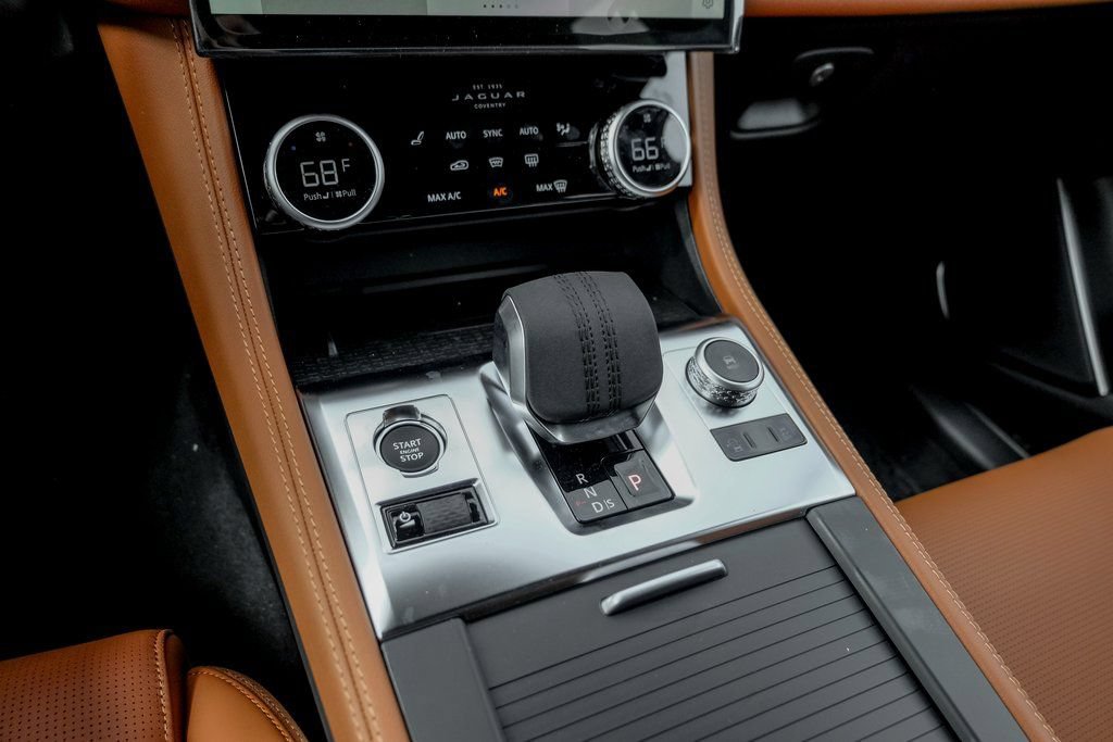New 2026 Jaguar F-PACE R-Dynamic S AWD/4WD image 15