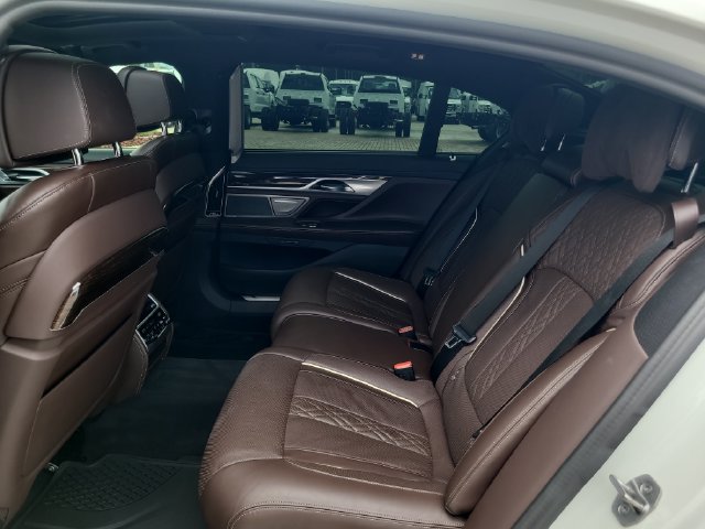 Used 2022 BMW 750i xDrive w/ Executive Package AWD/4WD image 15
