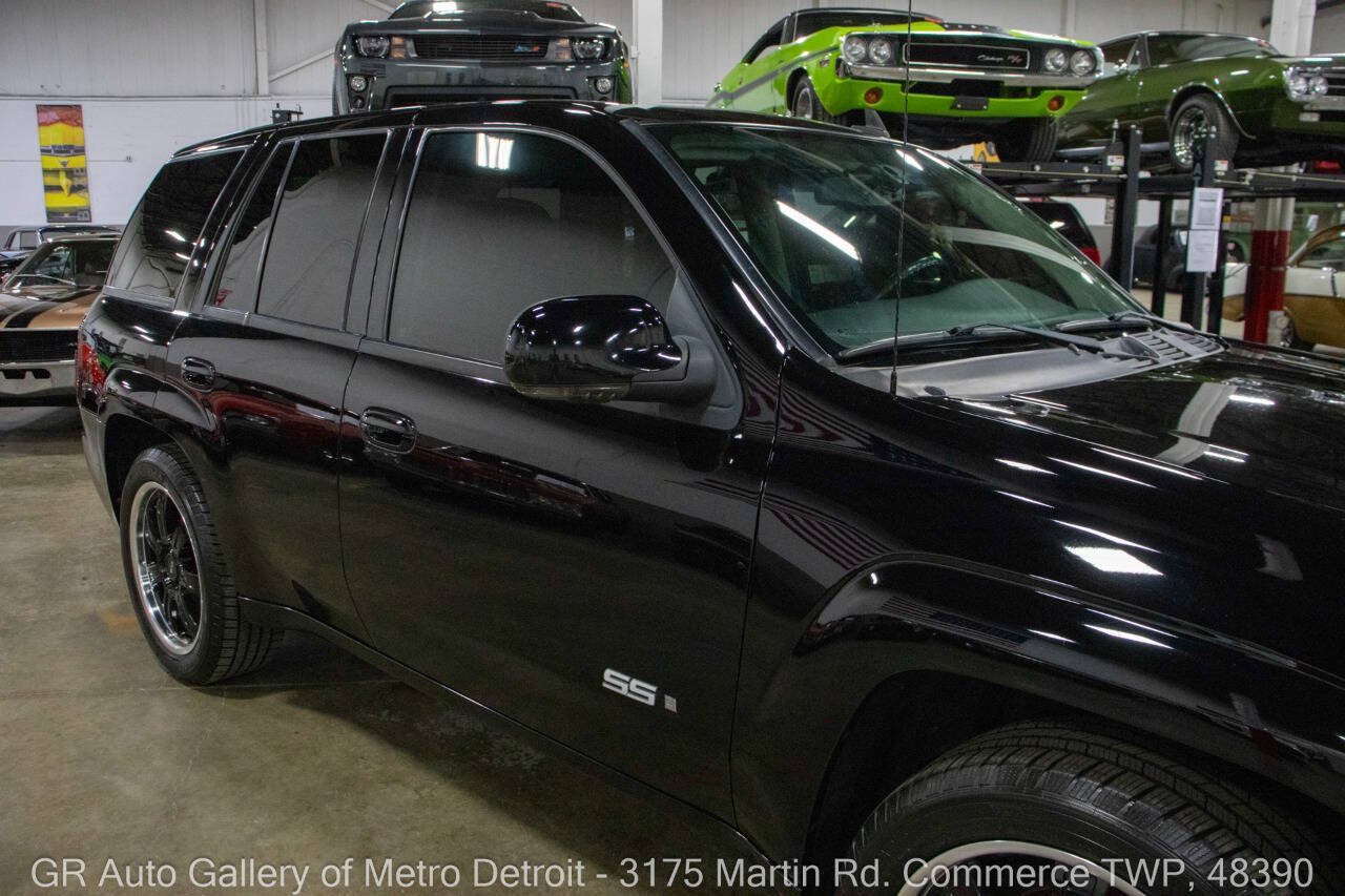 Used 2008 Chevrolet TrailBlazer SS w/ Sun And 6-Disc Cd Package AWD/4WD image 24