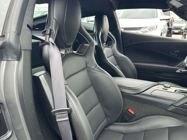 Used 2016 Chevrolet Corvette Z06 w/ 3LZ Preferred Equipment Group image 25