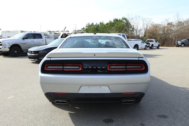 Used 2021 Dodge Challenger SXT w/ Driver Convenience Group image 7