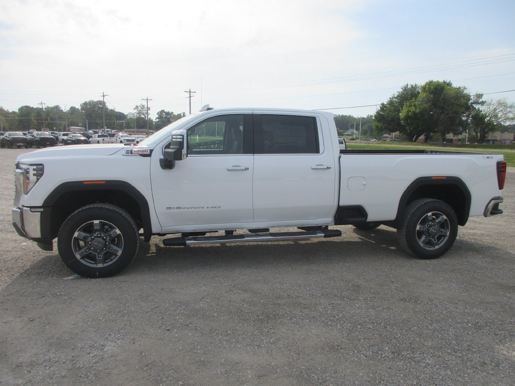 New 2026 GMC Sierra 3500 SLT w/ SLT Premium Package AWD/4WD image 10