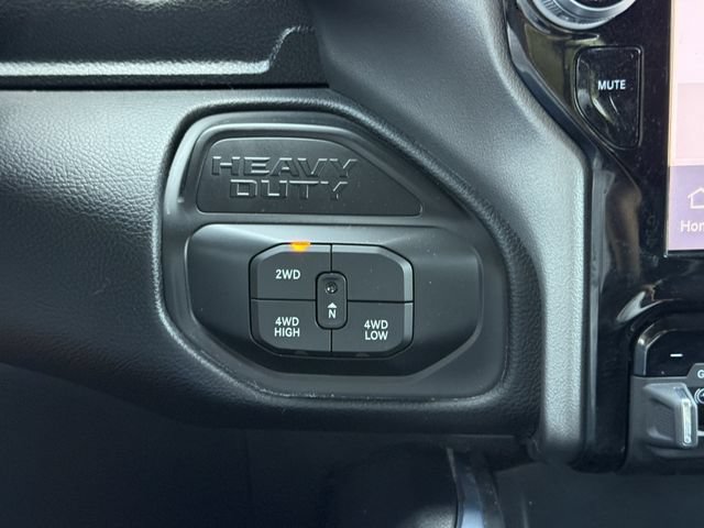 Used 2025 RAM 3500 Laramie AWD/4WD image 20