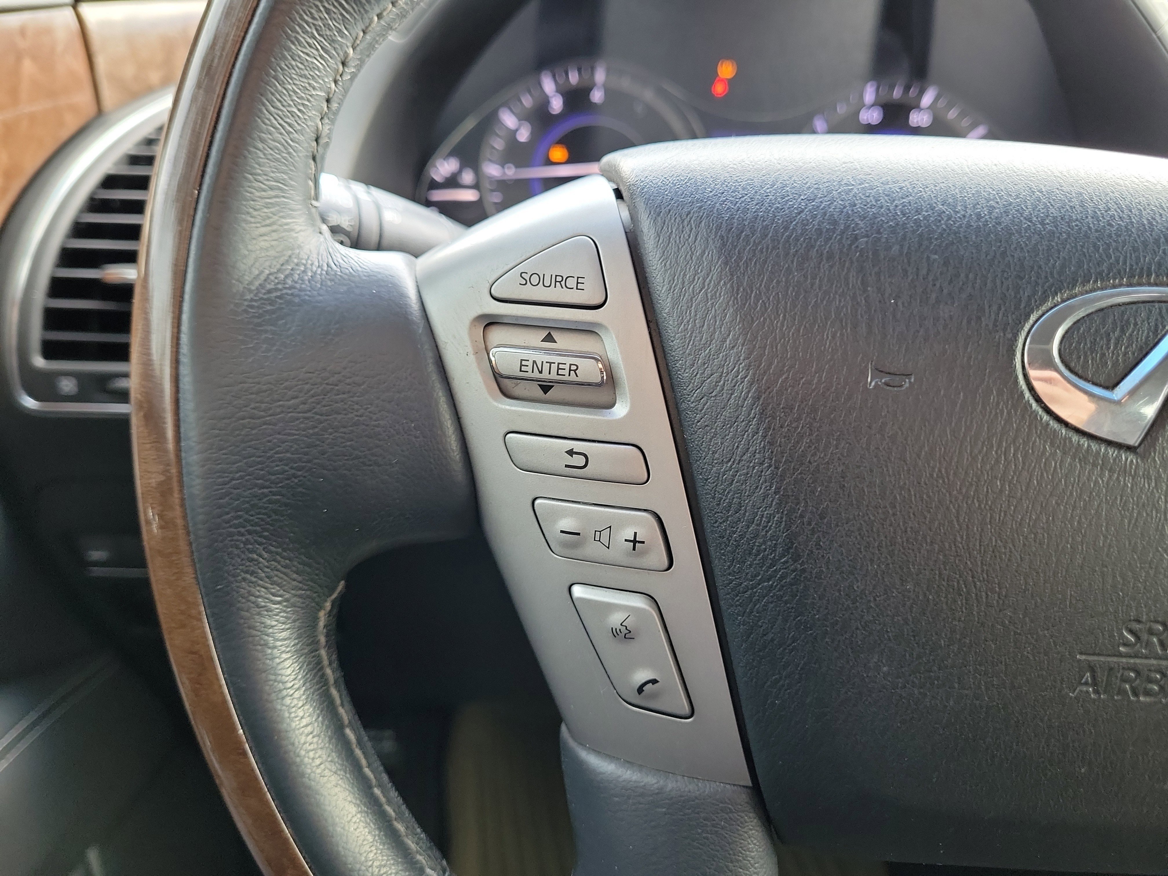 Used 2017 INFINITI QX80 2WD image 28