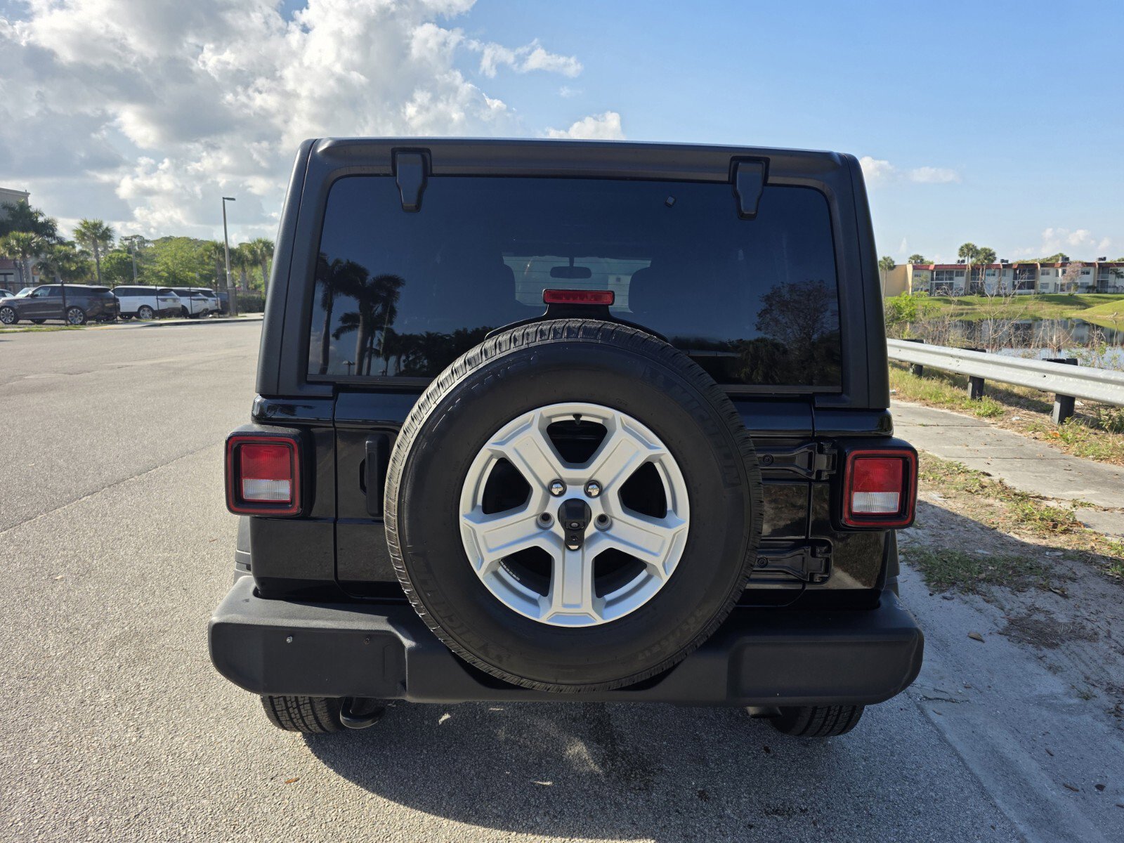 Used 2021 Jeep Wrangler Unlimited Sport image 6