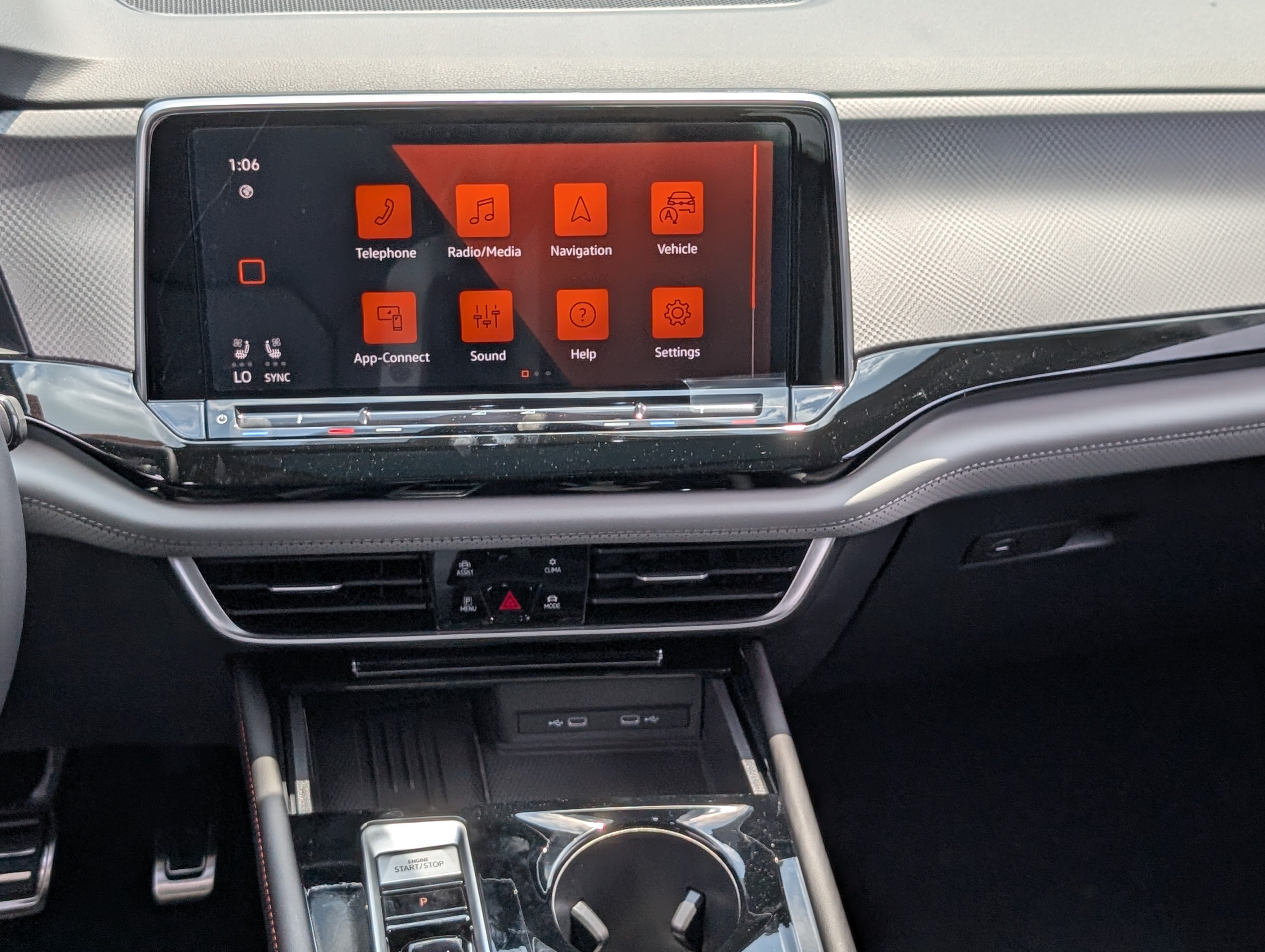 New 2026 Volkswagen Atlas Peak Edition AWD/4WD image 17