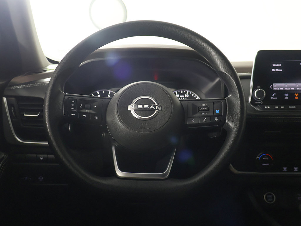 Used 2023 Nissan Rogue SV AWD/4WD image 32