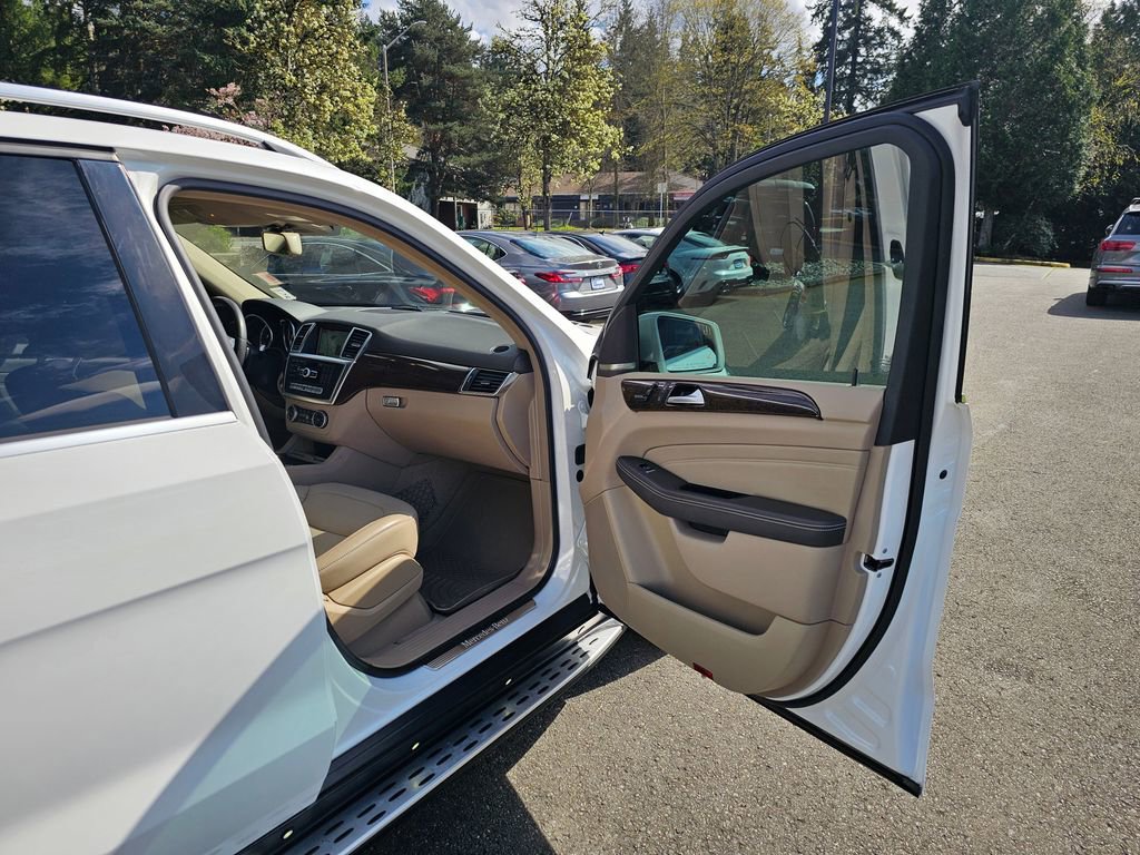 Used 2014 Mercedes-Benz ML 350 4MATIC image 29