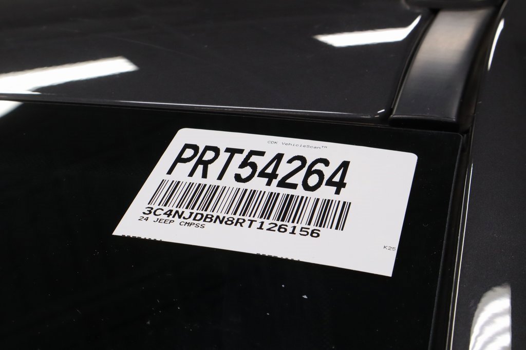 Used 2024 Jeep Compass Latitude image 35