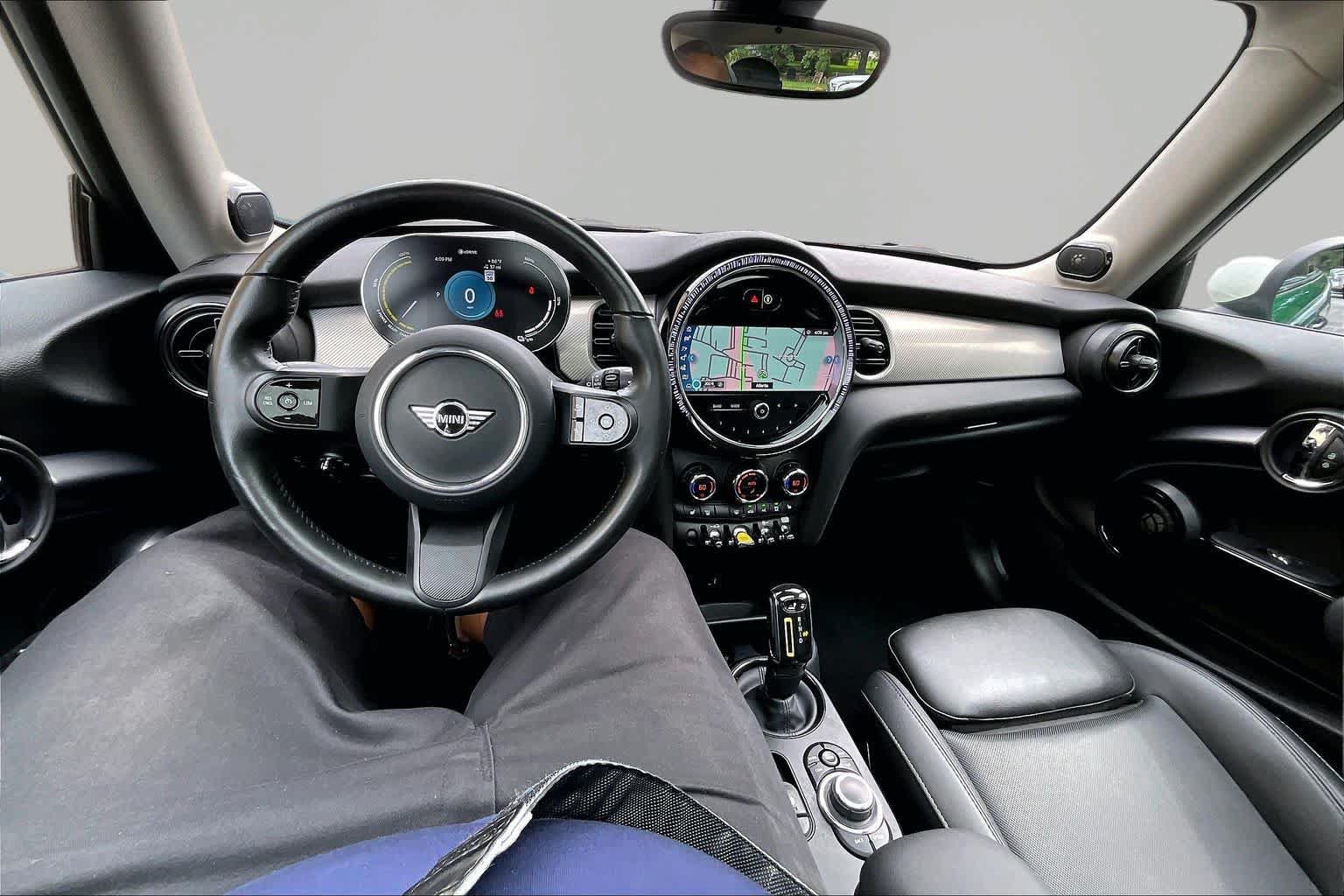 Used 2024 MINI Cooper SE FWD image 14
