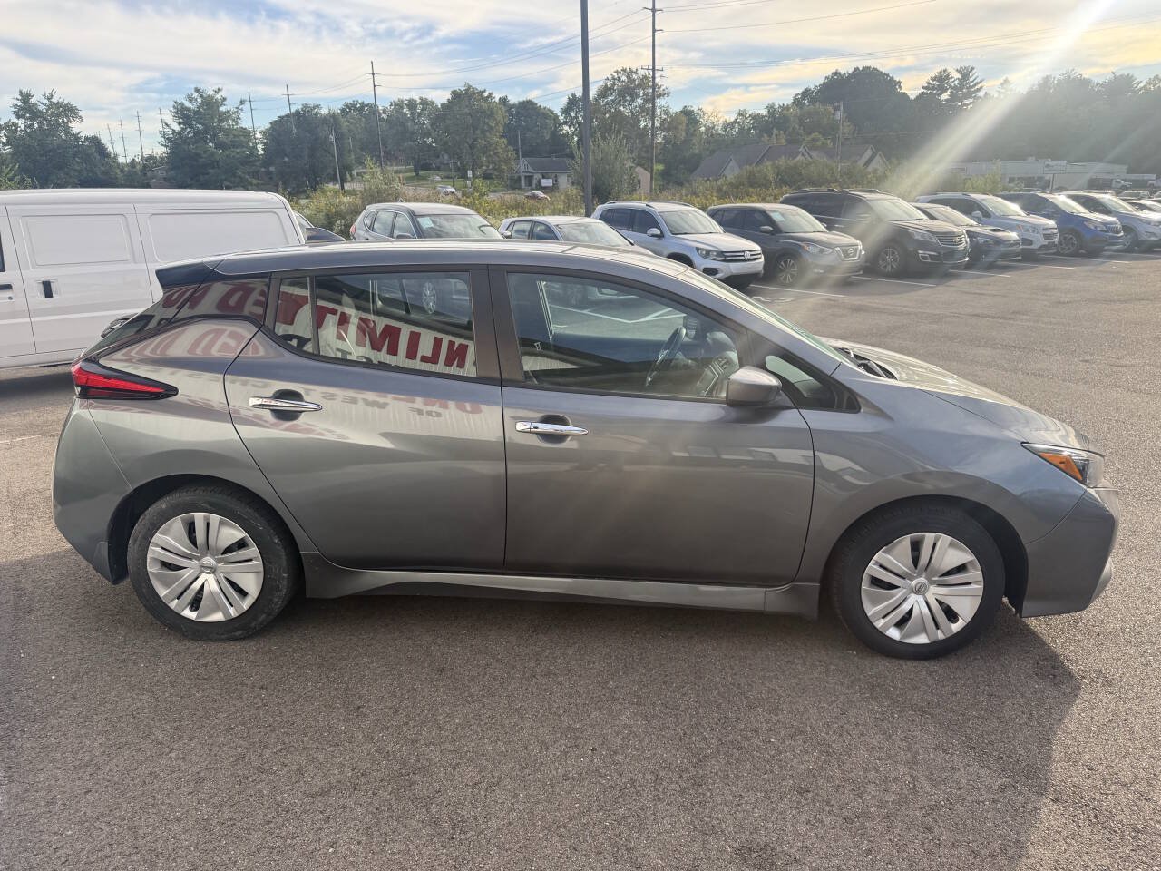 Used 2022 Nissan Leaf S FWD image 6
