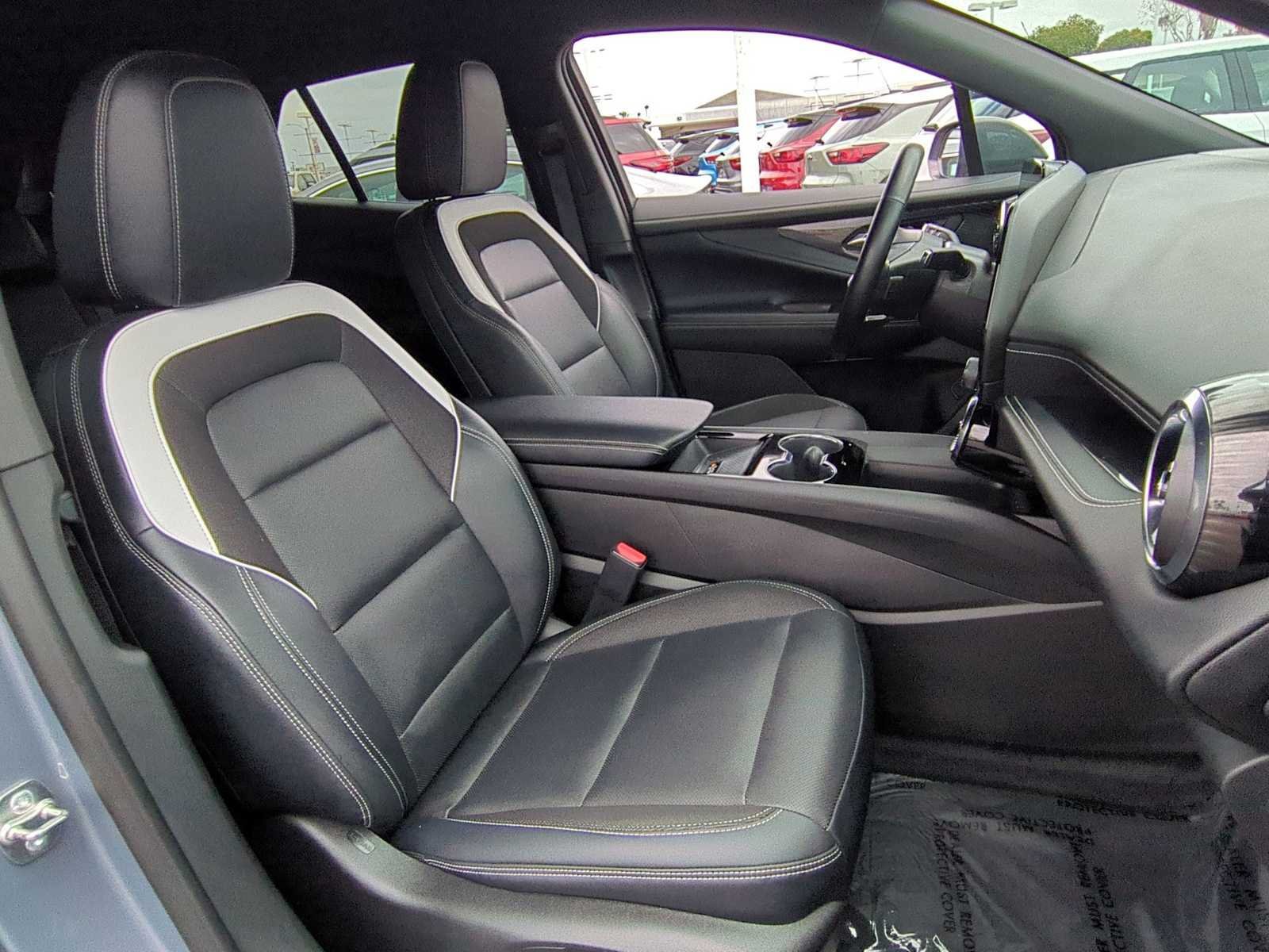 Used 2024 Chevrolet Blazer EV LT AWD/4WD image 27